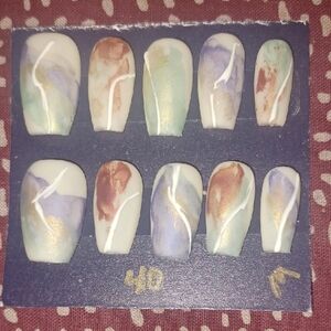 Hand Crafted Multicolor Nail Art Set